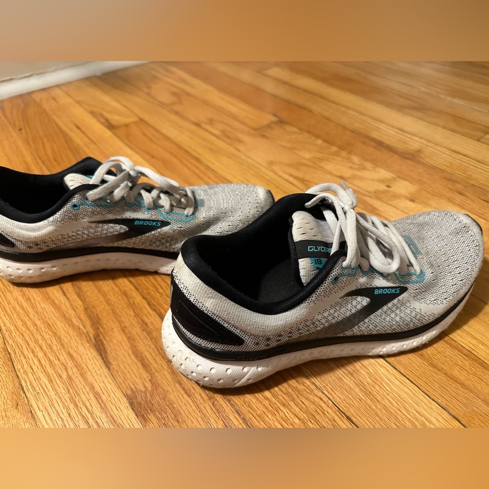 Brooks Glycerin 18 Running Shoes | Women | Size 9